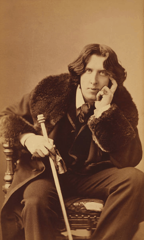 Oscar Wilde, photographed in New York City in 1882. (U.S. Library of Congress)